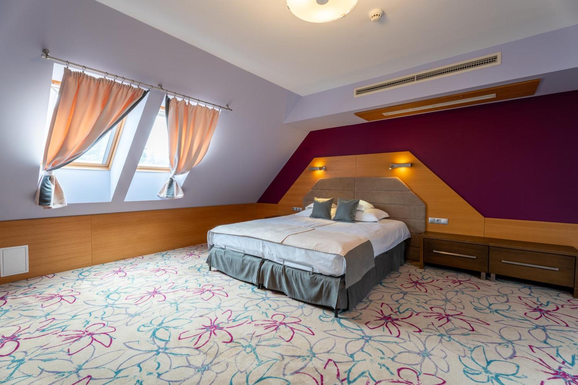 Hotel & Spa Czarny Gron Rzyki Extérieur photo